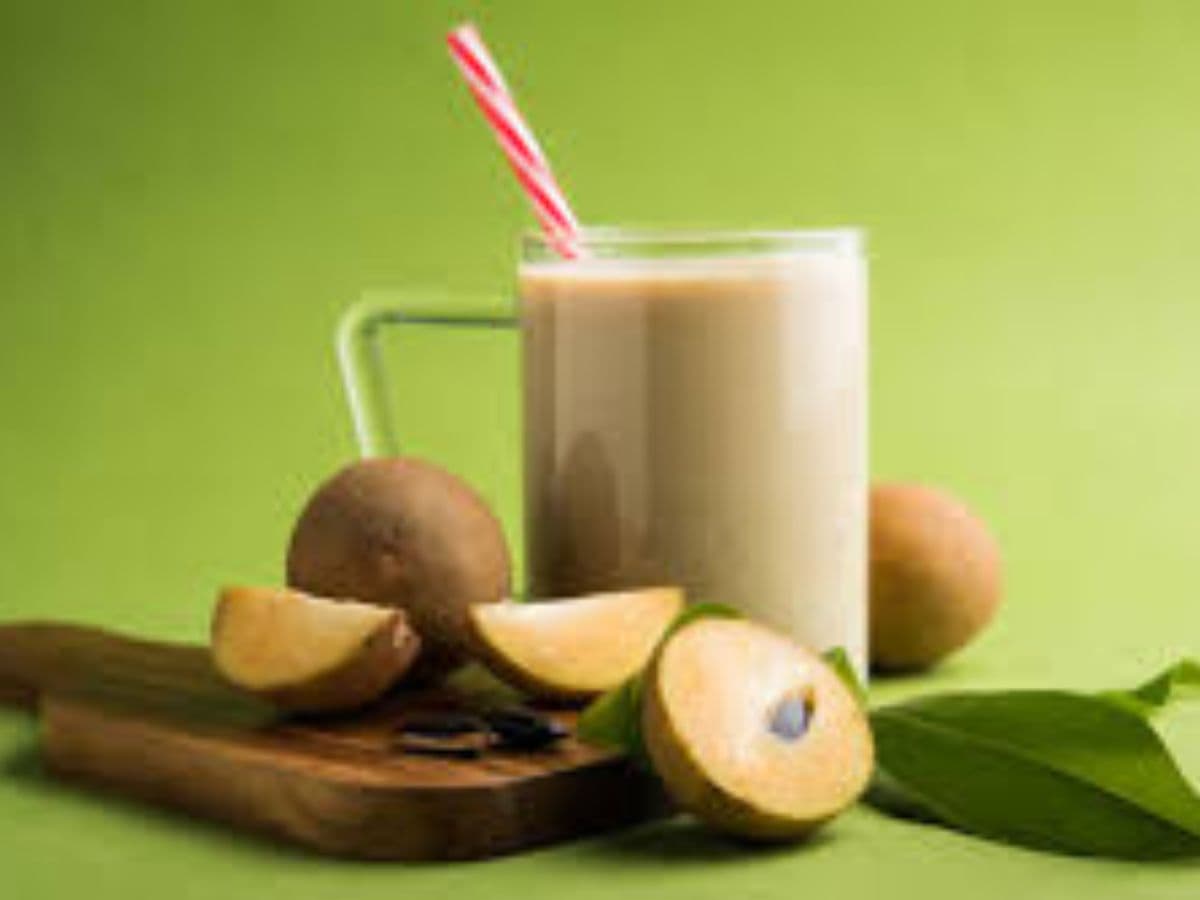 Chikkoo Milkshake