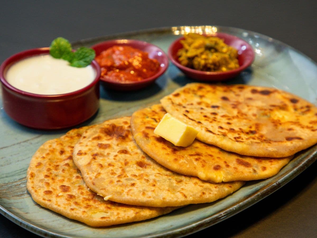 Paratha (1 pc) - Aloo/Gobi